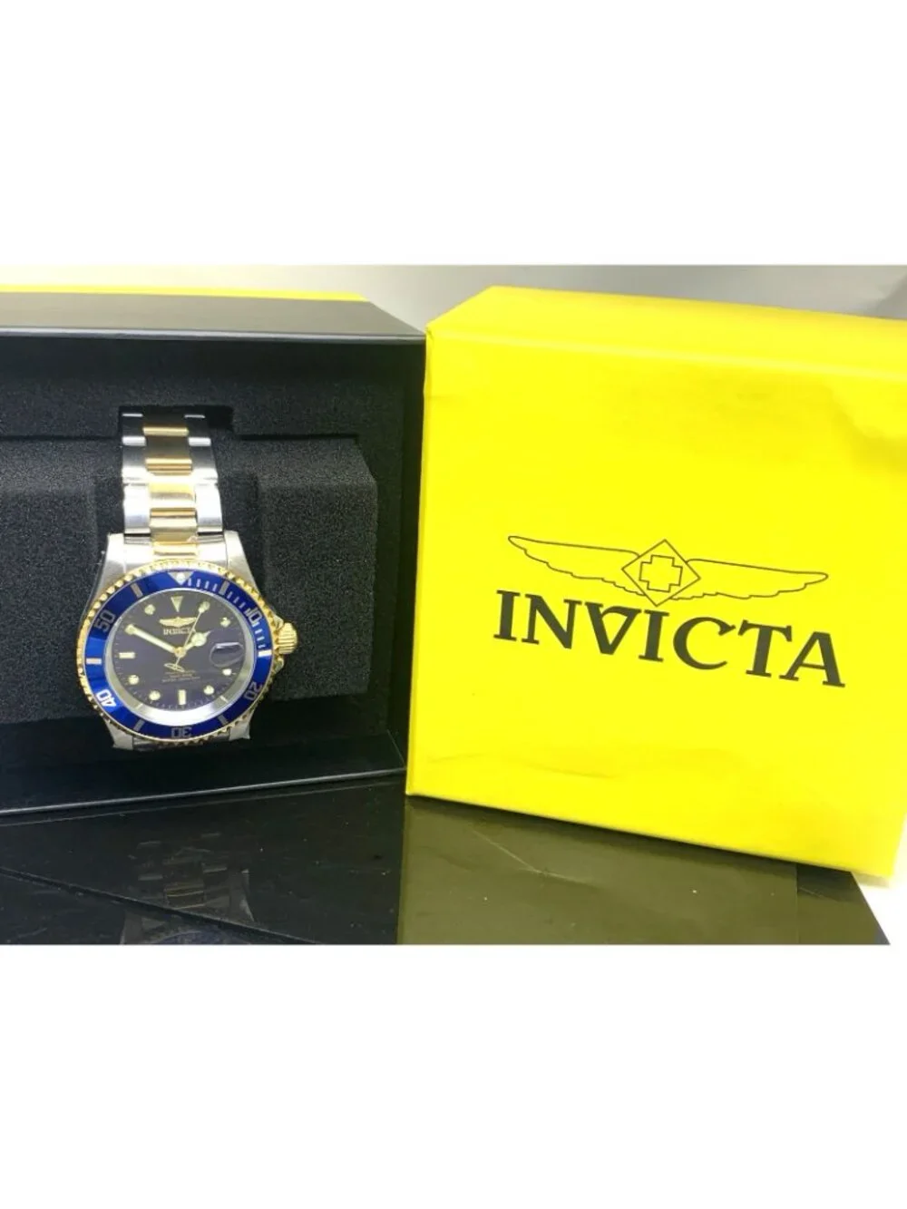 Invicta Men's Watch 26972 Pro Diver Blue Dial 2-Tone Stainless Steel Quartz 40mm